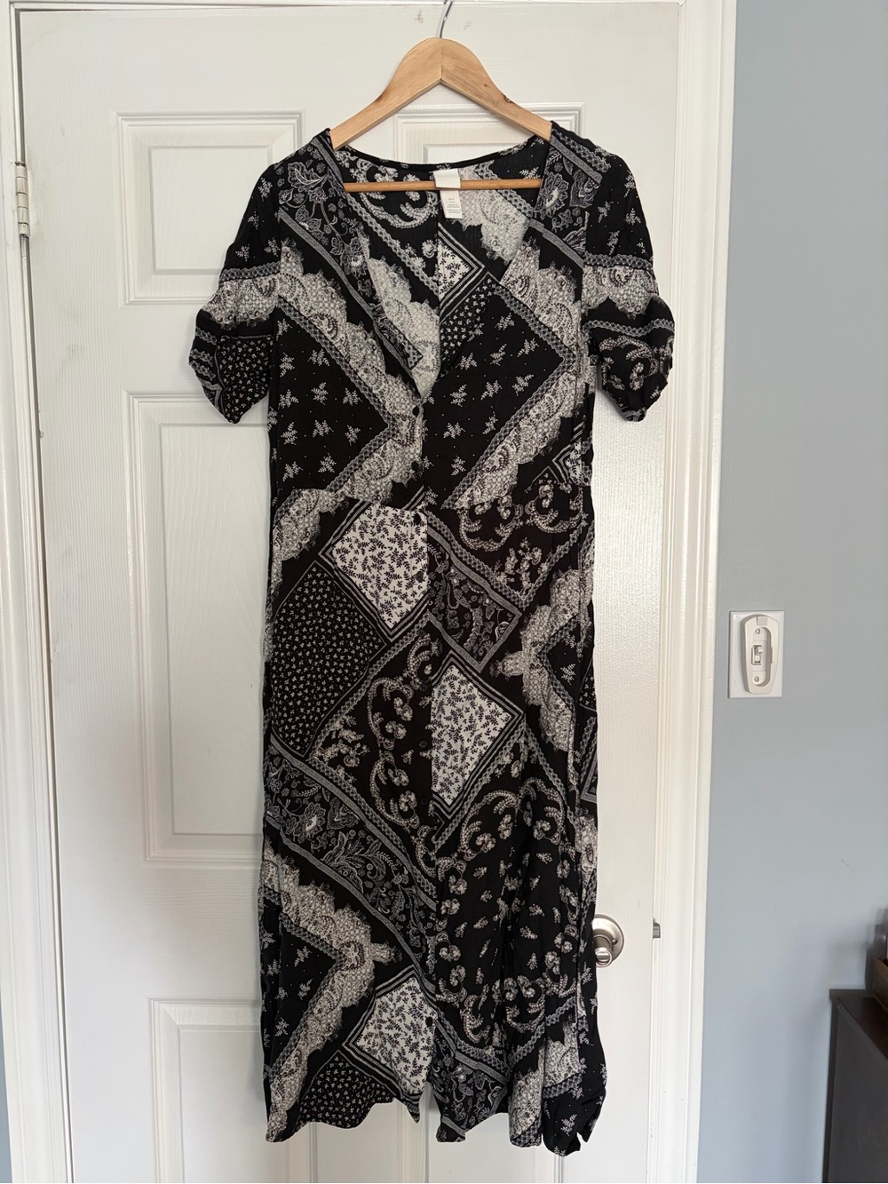 H&M button down dress